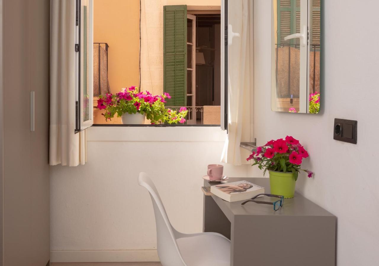 Antonios Hostal Sitges Exterior foto